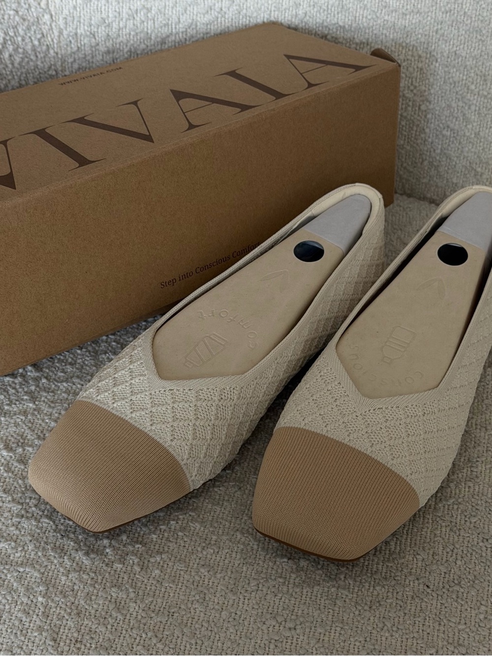 Vivaia Square-Toe Margot V-Cut Flats (Margot 3.0)
